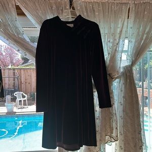 Vintage CDC size 14 deep plum velvet Mandarin collar dress circa 1996